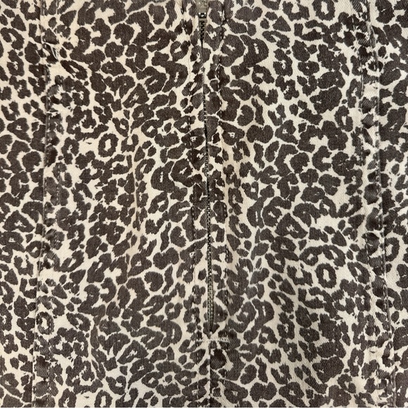 Free People Modern Femme Leopard Print Denim Zippered Mini Skirt Size 4 NWT - Picture 7 of 8